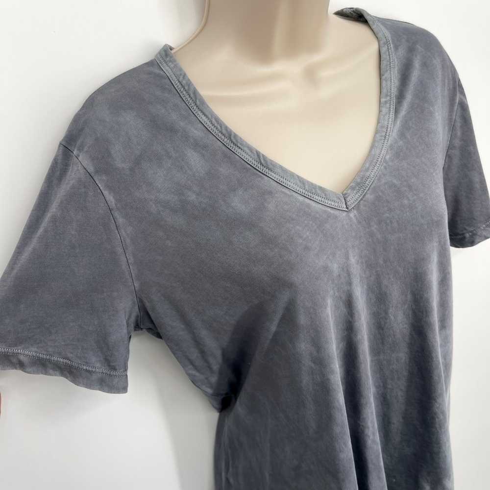 Cotton Citizen Women's NEW Standard V-Neck Tee Sh… - image 2