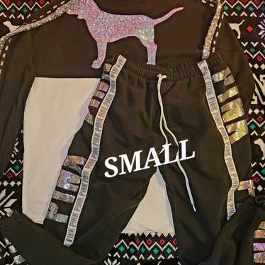 VICTORIA SECRET PINK BLING LONGSLEEVE & JOGGERS SI