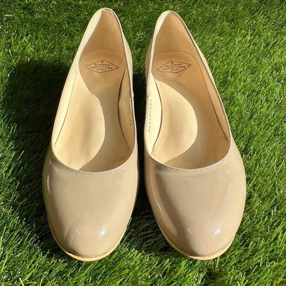 【Unused】 Number Twenty-One Enamel Pumps 22cm Beige - image 2