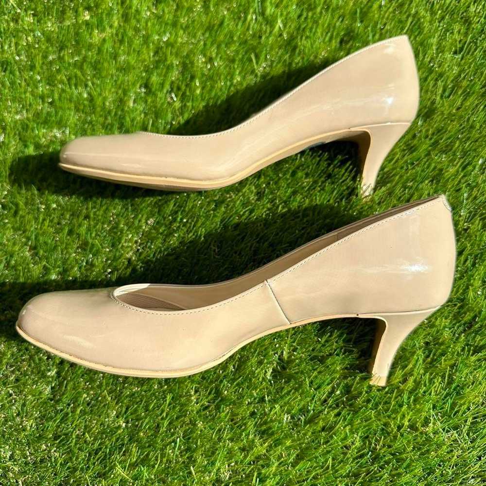 【Unused】 Number Twenty-One Enamel Pumps 22cm Beige - image 3