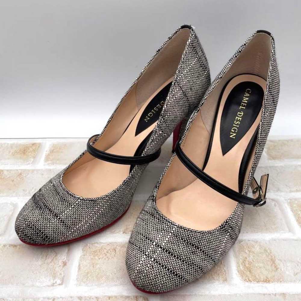 Camel Design Tweed Pumps with Strap, Size 24.5 - image 2