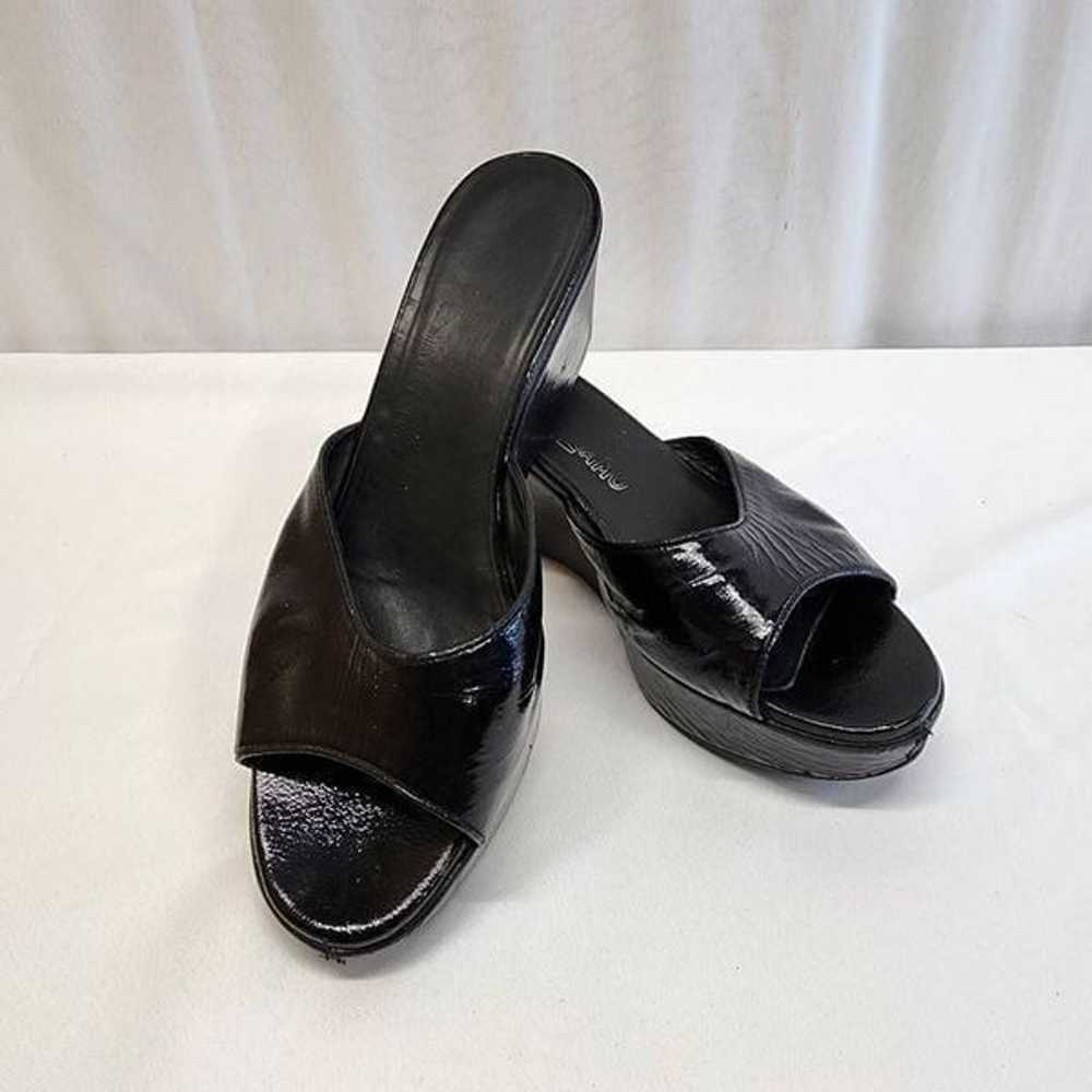 Salvatore Ferragamo Size 8.5 Y2K Black Patent Lea… - image 2