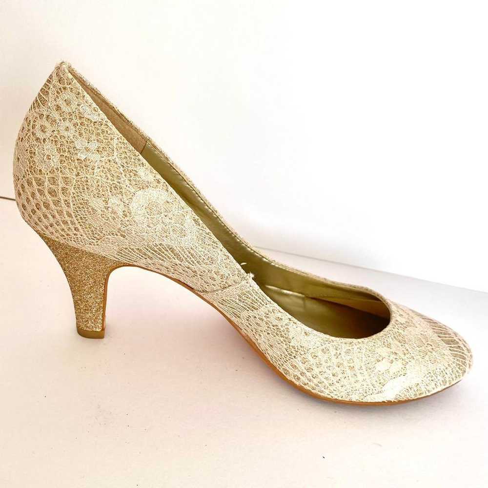 [Sofia Collection] Gold Lace Pumps - image 7