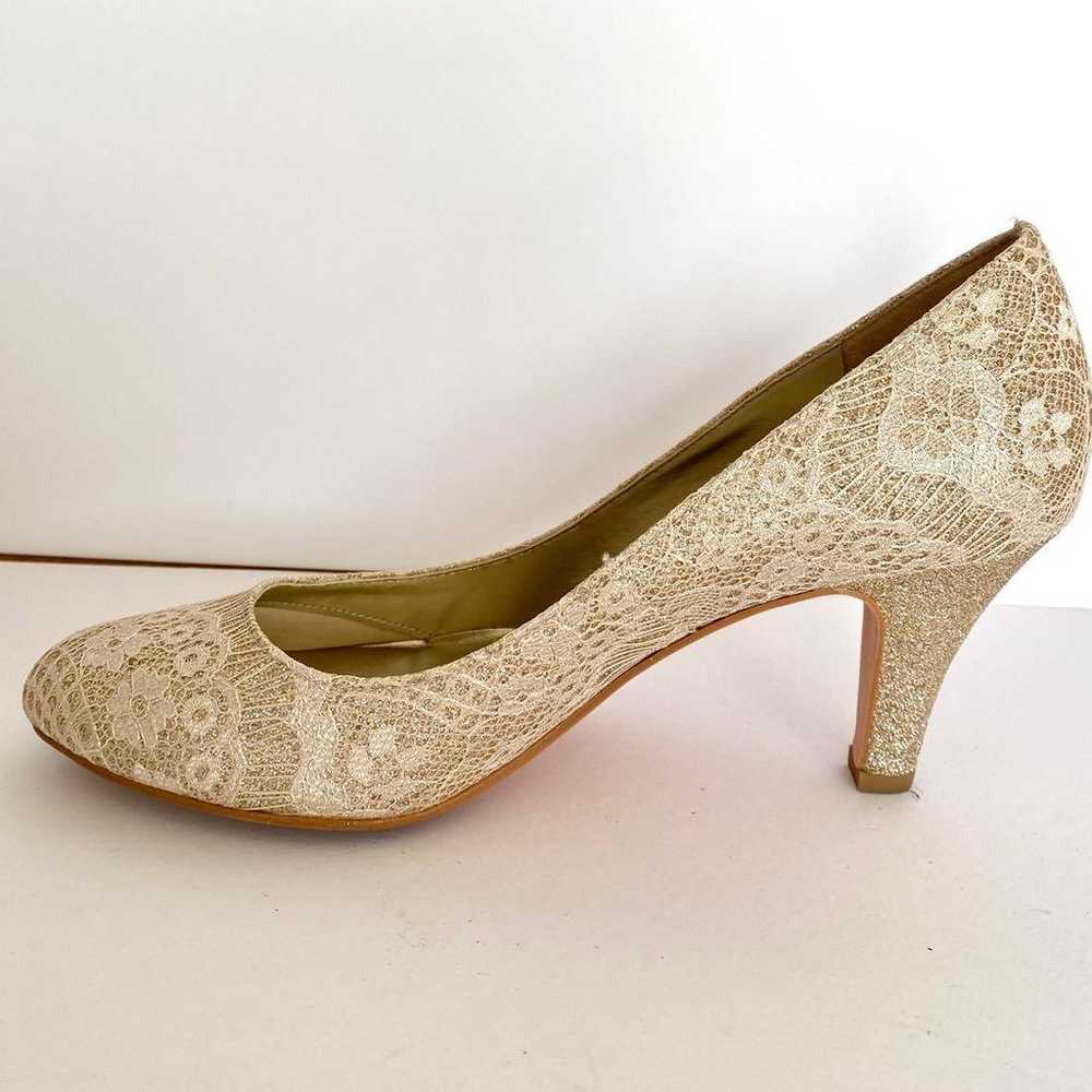 [Sofia Collection] Gold Lace Pumps - image 8