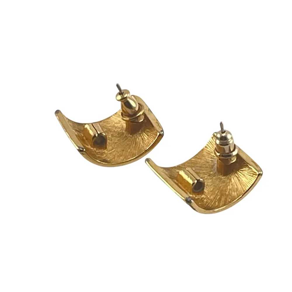 Vintage 3/4" Gold Tone Curved Clip On Earrings Mi… - image 3