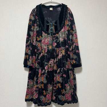 Beautiful item: axes femme floral velvet long-slee