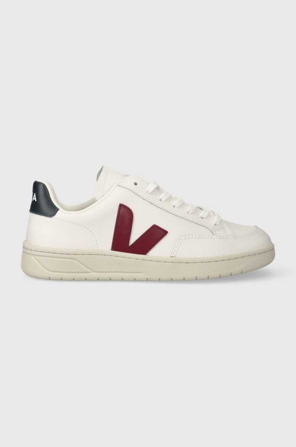 Veja o1s22i1n1224 V -12 Low-Top Sneakers in White - image 1