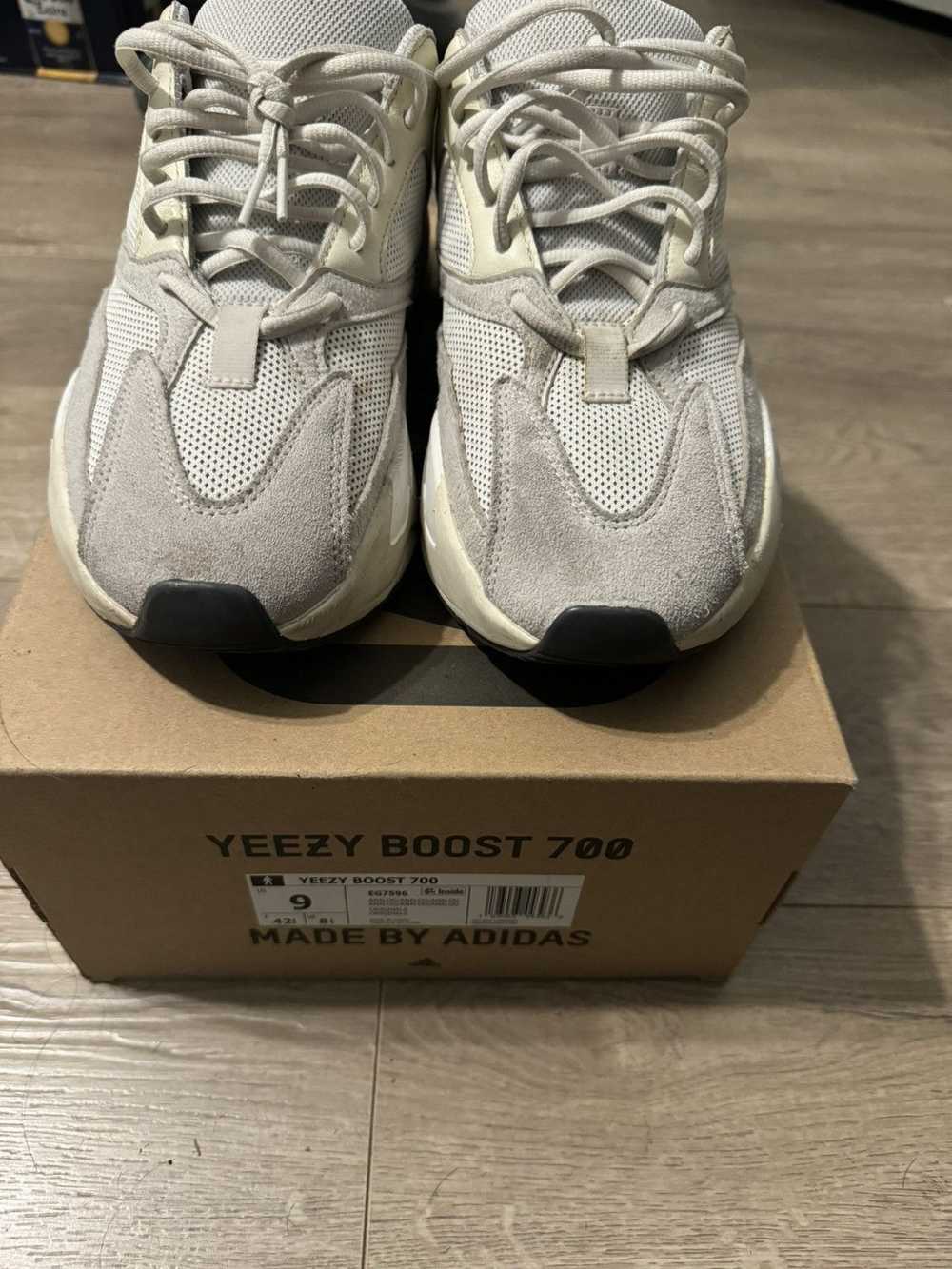 Adidas Yeezy 700 cream - image 7