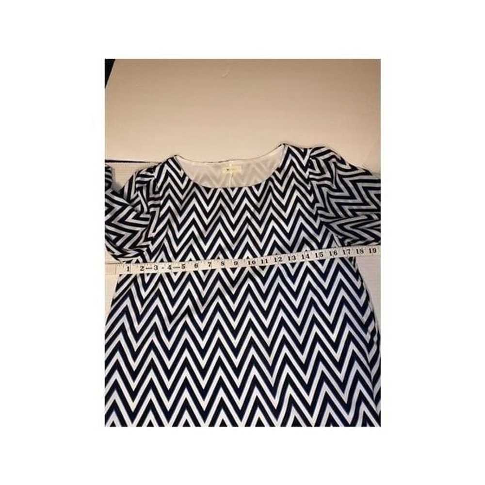 Everly Anthropologie Blue and White Chevron Shift… - image 4