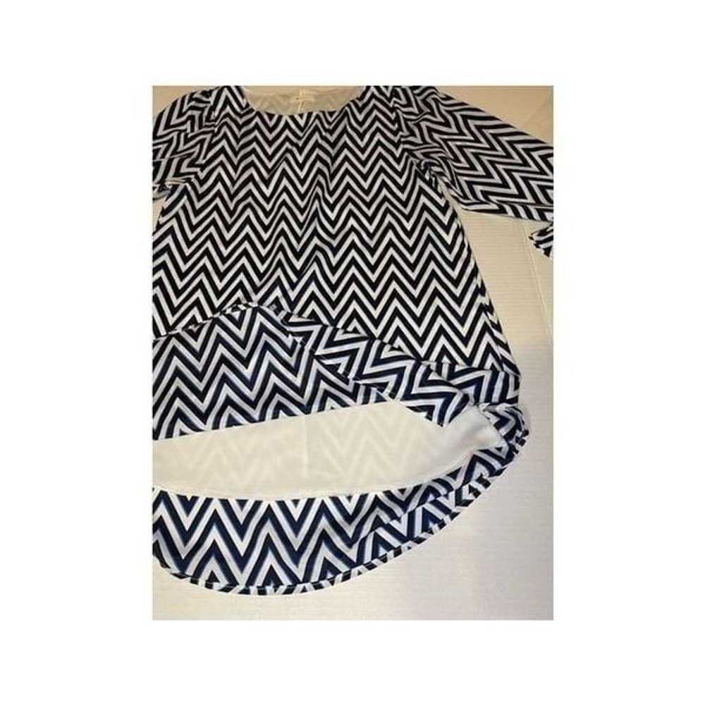 Everly Anthropologie Blue and White Chevron Shift… - image 7