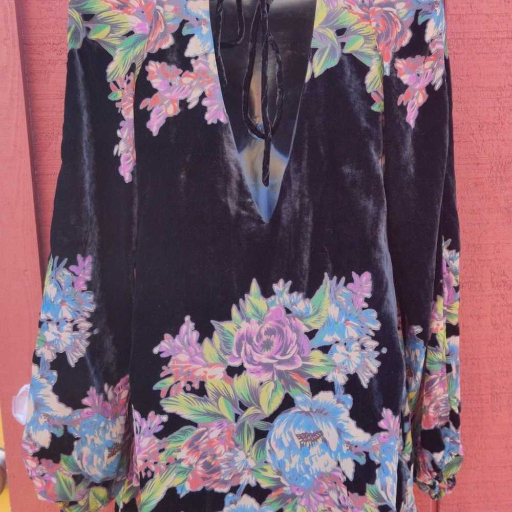 Free People Floral Velvet Dress - image 4