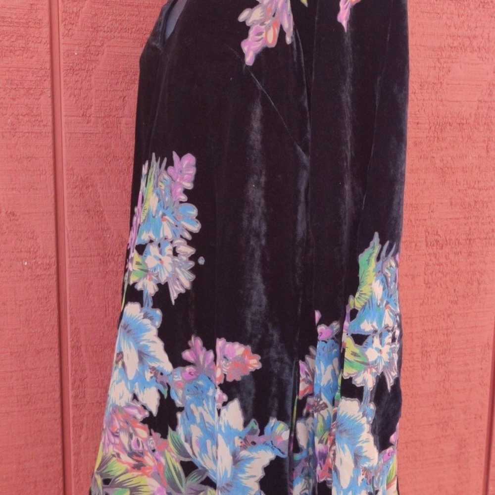 Free People Floral Velvet Dress - image 6