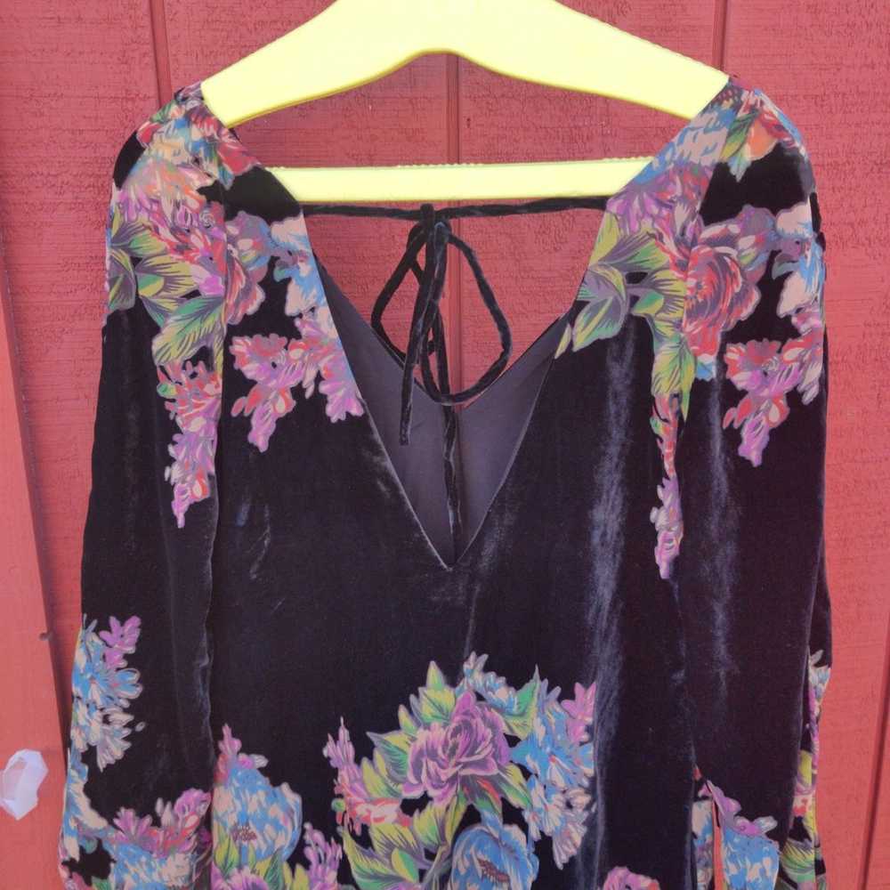 Free People Floral Velvet Dress - image 8