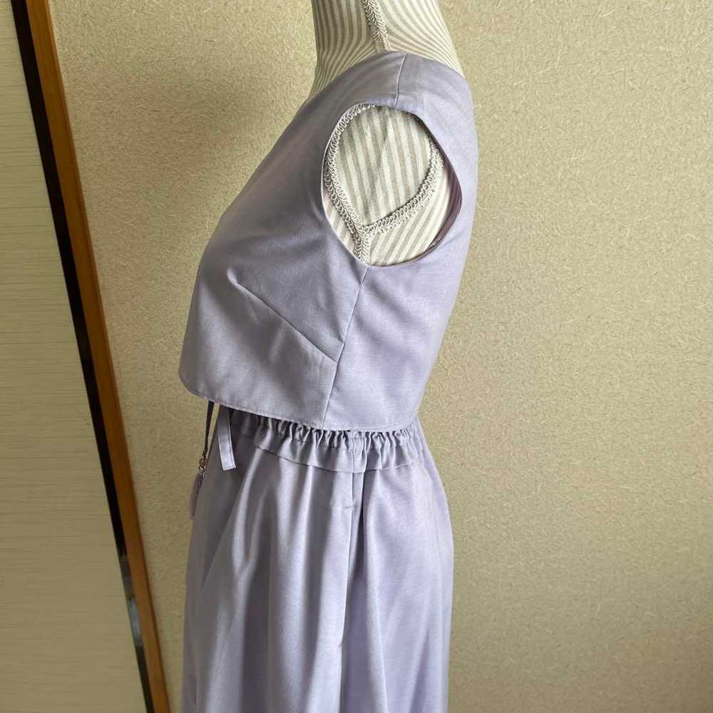 Lavender sleeveless knee-length dress - image 5