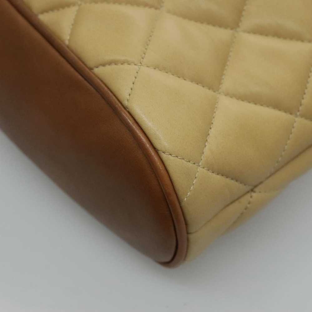 Chanel Vintage Beige Leather Shoulder Bag (Pre-Ow… - image 10