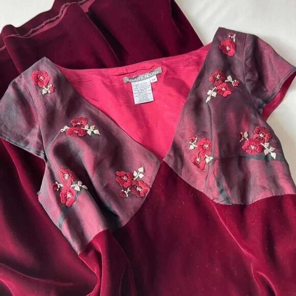 maggy london red velvet vintage silk v neck flora… - image 2