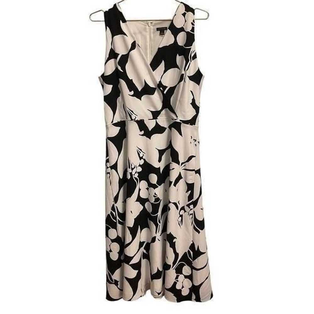 Ann Taylor Floral Shadow Sleeveless Wrap Dress Si… - image 2