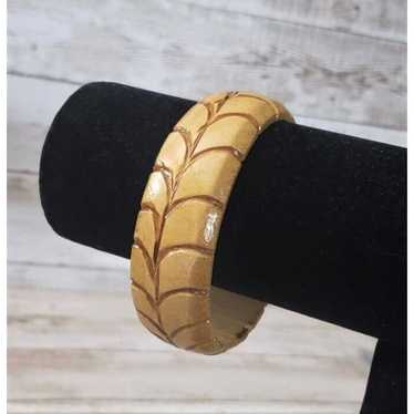 Vintage Bracelet / Bangle Carved Pattern Wooden L… - image 1