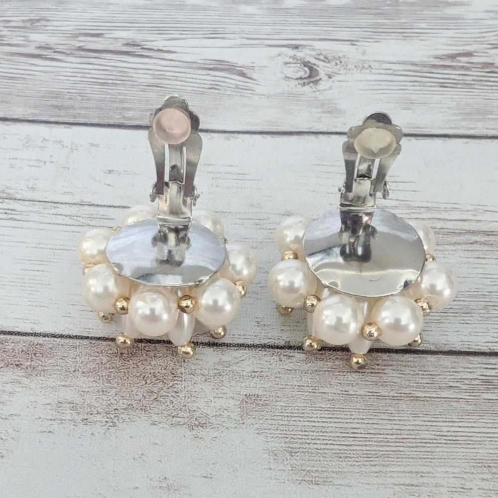 Vintage Clip On Earrings Large 3D Cream & Gold To… - image 8