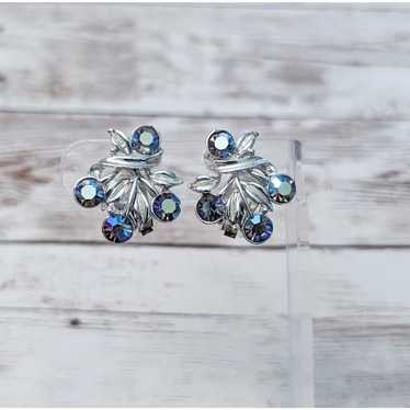 Vintage Clip On Earrings - Stunning Silver Tone &… - image 1