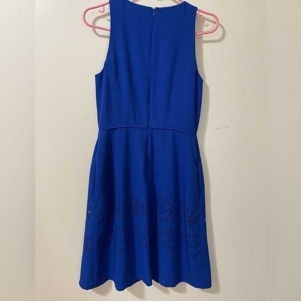 Tahari Blue Laser Cut Eyelet Dress Size 6 - image 4