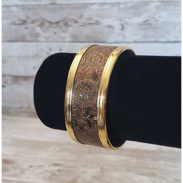 Vintage Bracelet / Cuff Stunning Engraved Leather?