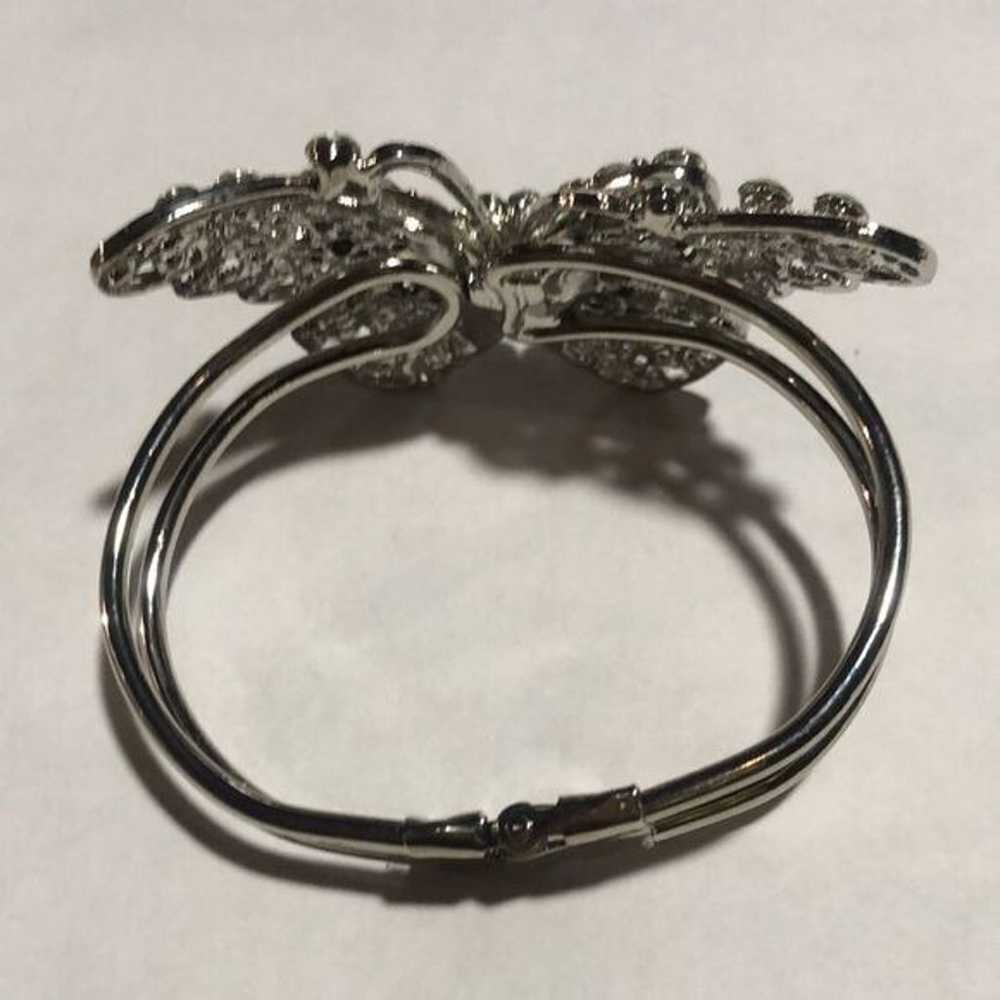 Vintage Silver-Tone Butterfly Bangle Bracelet Wit… - image 3