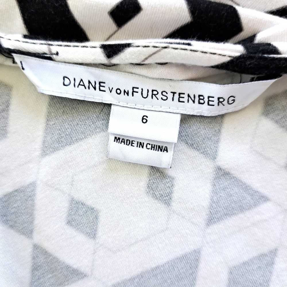 DIANE von FURSTENBERG Valencia Wrap Dress Size 6 … - image 10