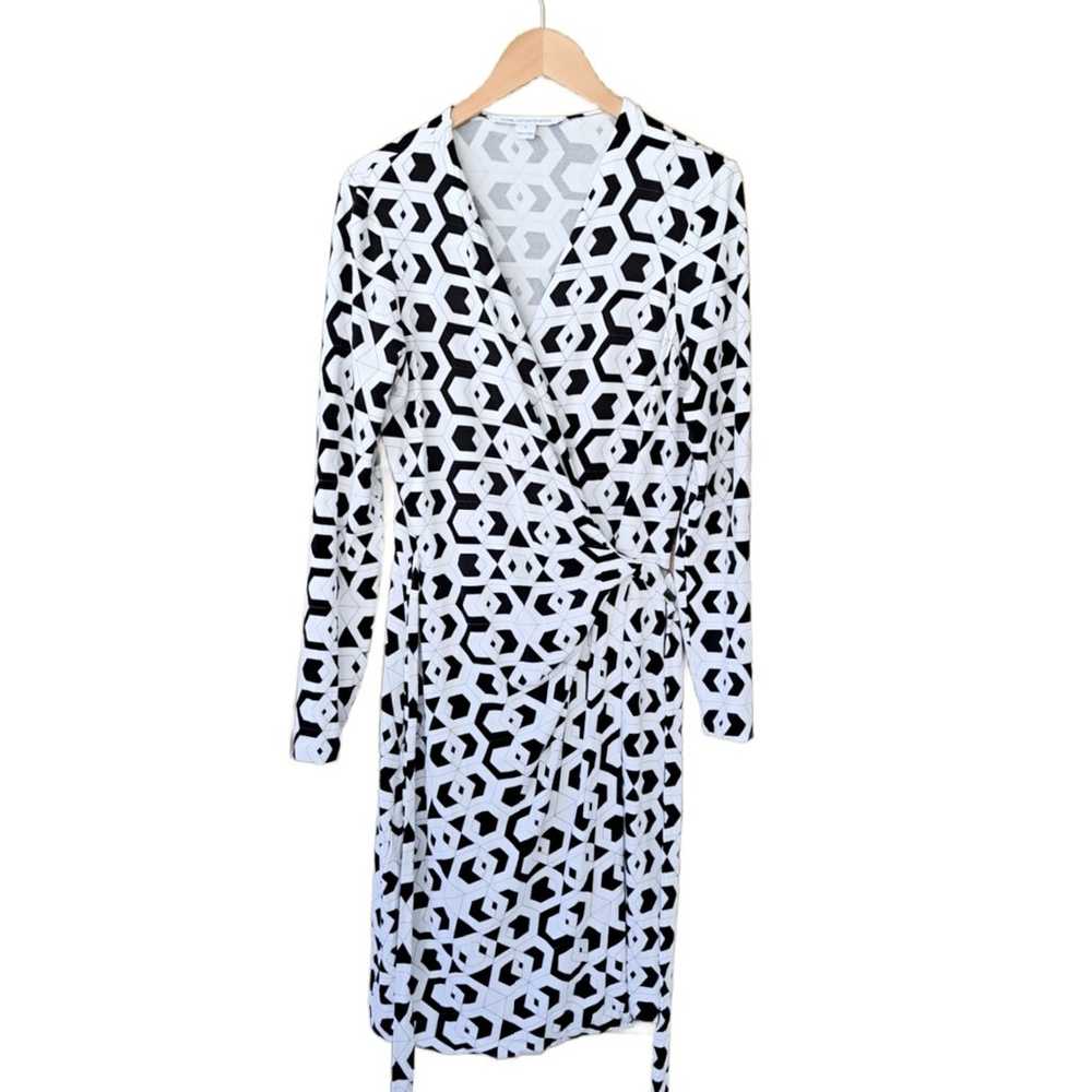 DIANE von FURSTENBERG Valencia Wrap Dress Size 6 … - image 11