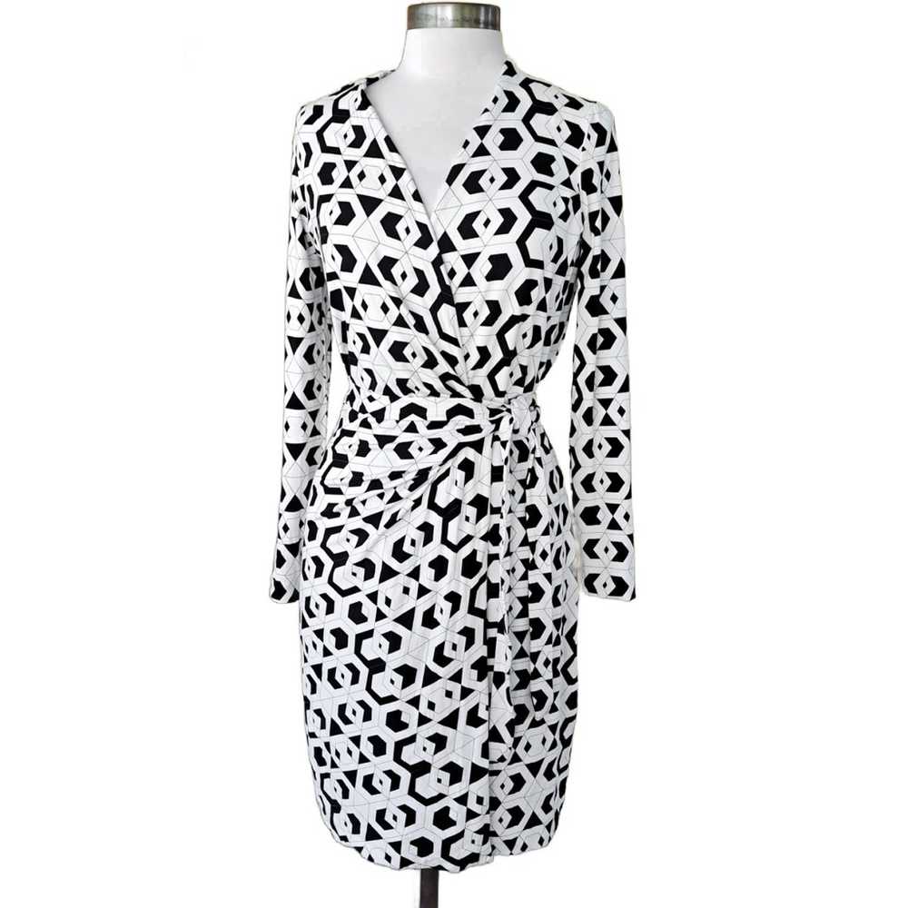 DIANE von FURSTENBERG Valencia Wrap Dress Size 6 … - image 2