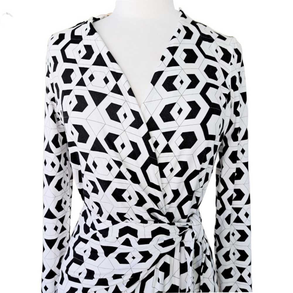 DIANE von FURSTENBERG Valencia Wrap Dress Size 6 … - image 5