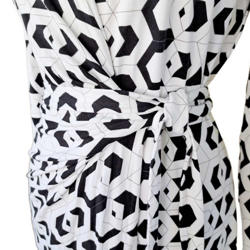 DIANE von FURSTENBERG Valencia Wrap Dress Size 6 … - image 9