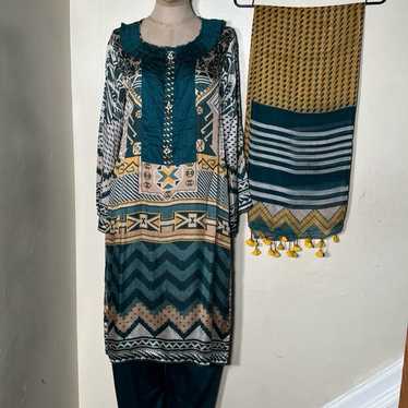 Indian/pakistani 3 piece dress