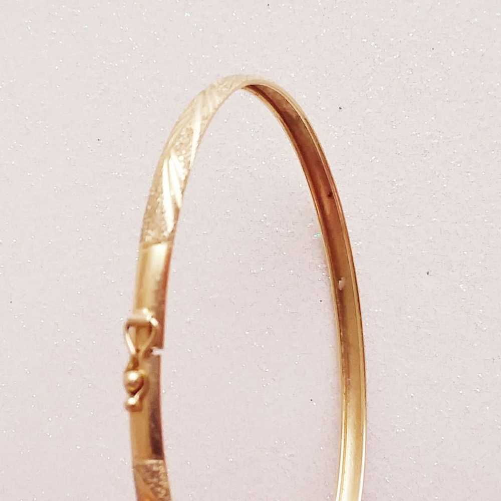 10k Solid Gold Vintage Bangle - image 5