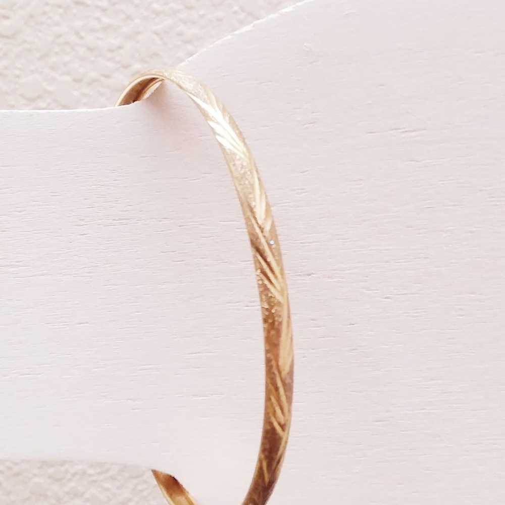 10k Solid Gold Vintage Bangle - image 6