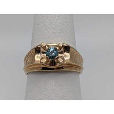 10k Yellow Gold Vintage Swiss Blue Topaz Ring. 10k