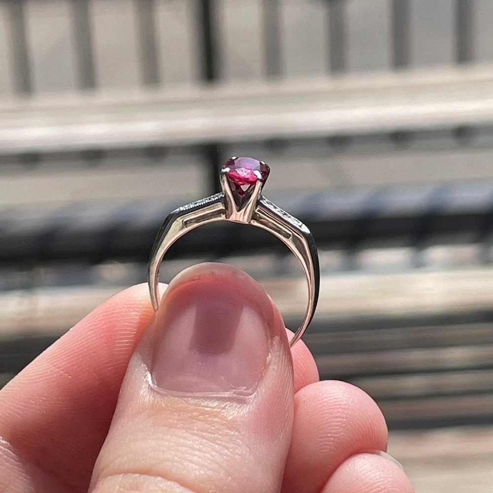 Platnium ring with ruby center piece - image 4