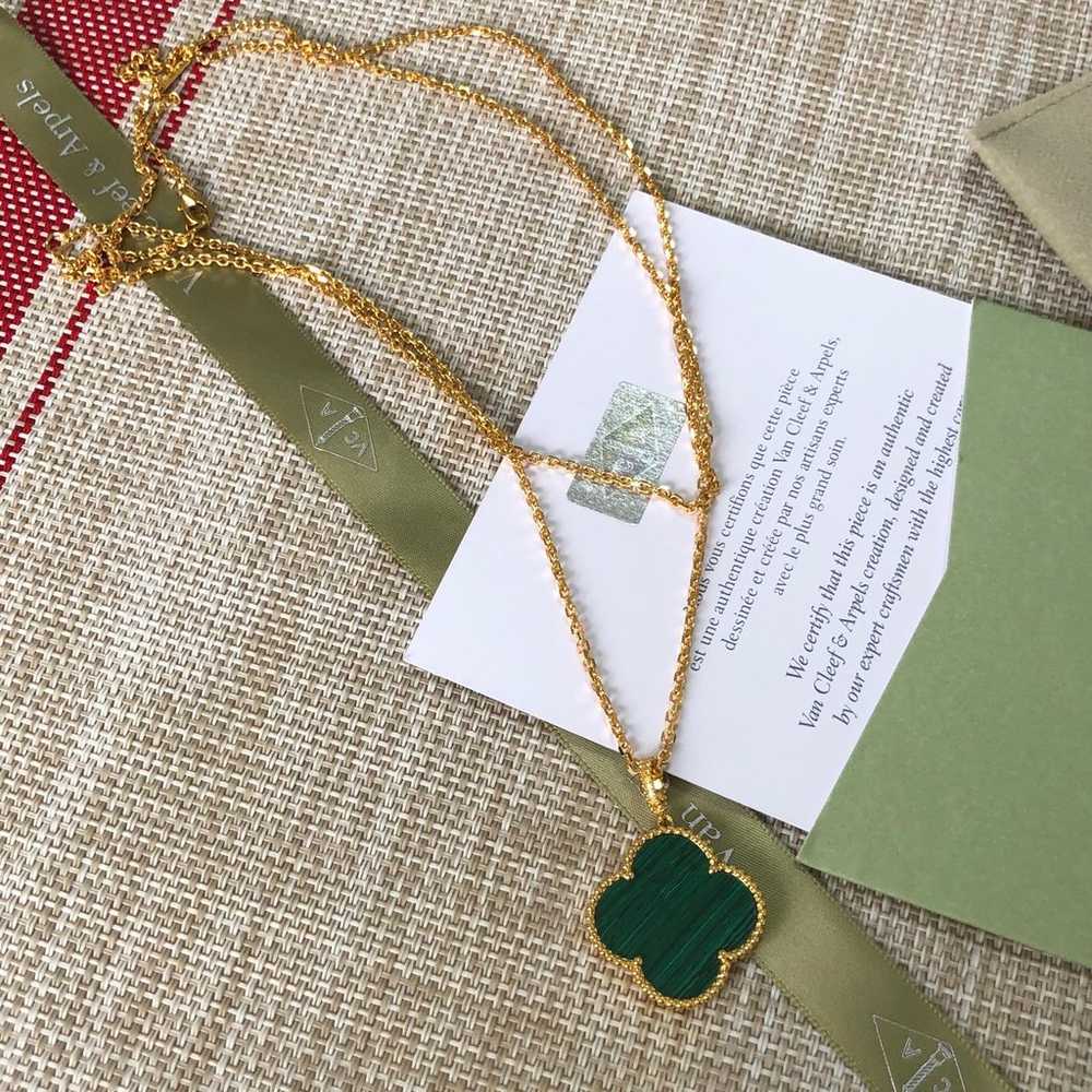 18K Yellow Gold Malachite Magic Pendant Necklace - image 2