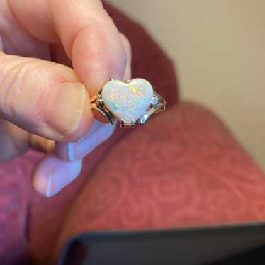 Vintage opal and diamonds ring. 14 k solid gold. … - image 1