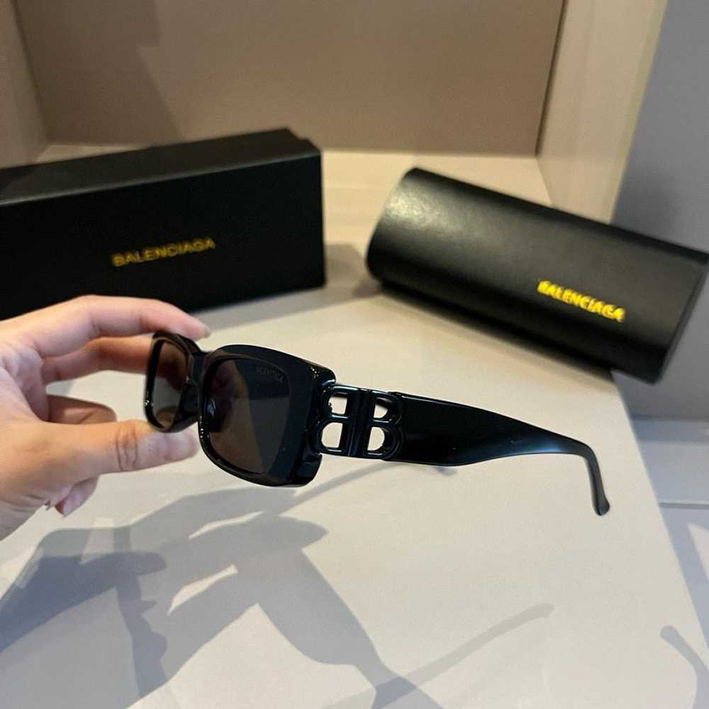 Balenciaga Sunglasses - image 8