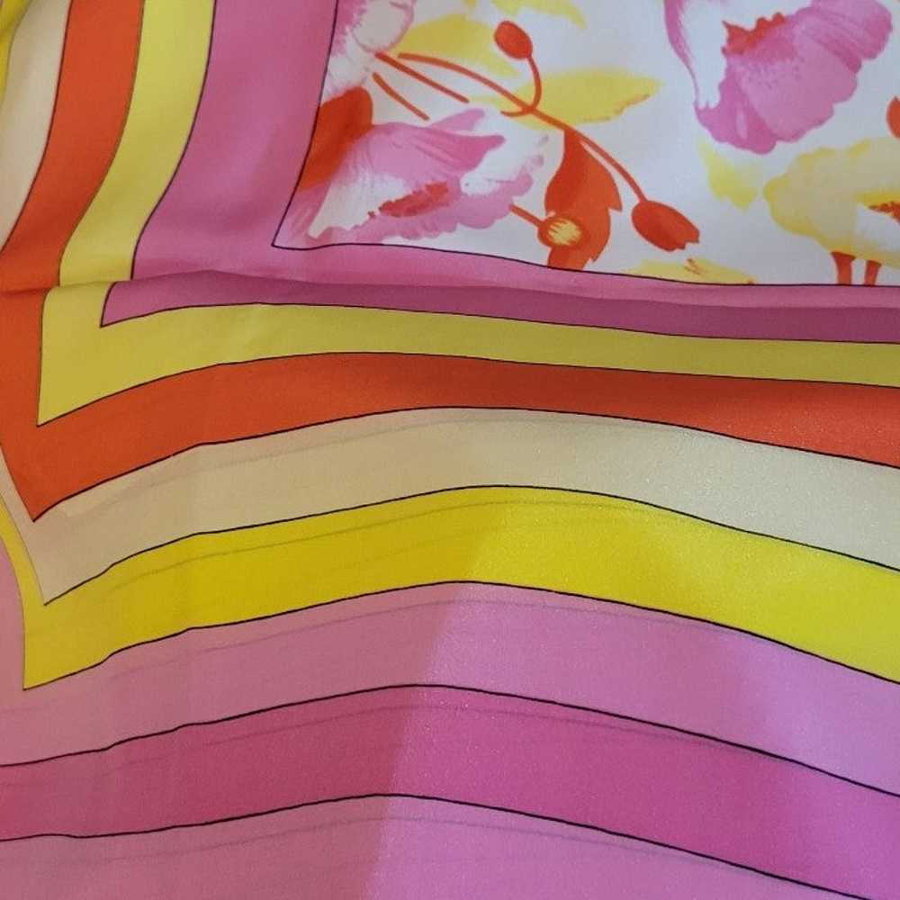 Gorgeous Vintage silk scarf - image 3