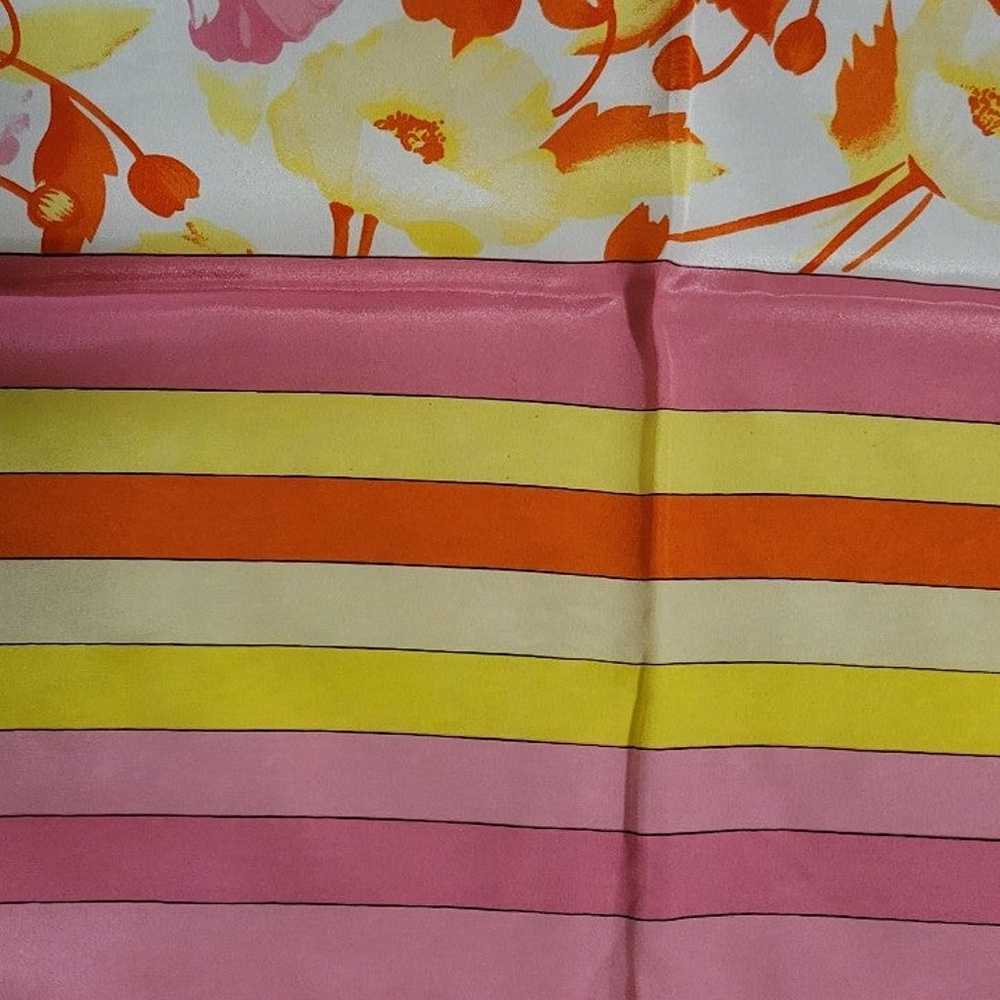 Gorgeous Vintage silk scarf - image 8