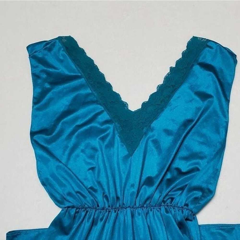 Vintage 70s Lady Cameo Teal Blue Lace V-neck Slee… - image 10