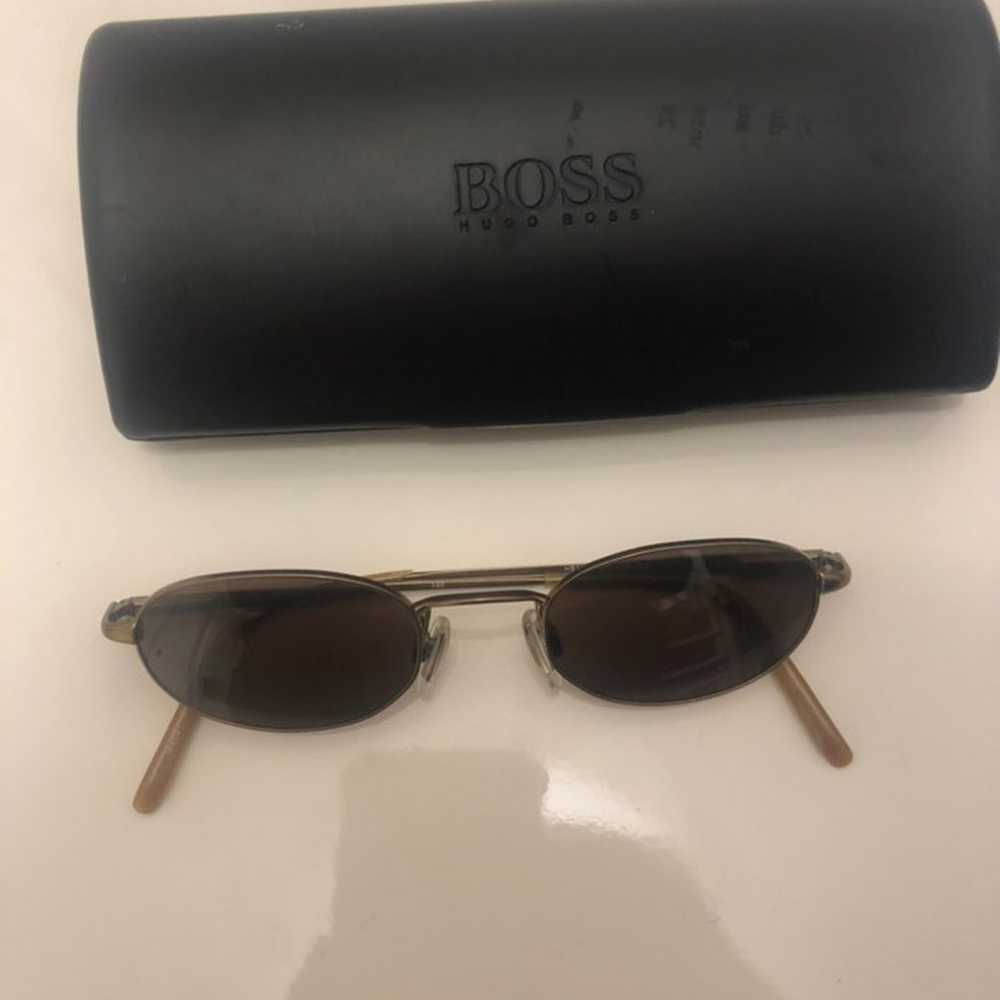 vintage oval hugo boss sunglasses - image 2