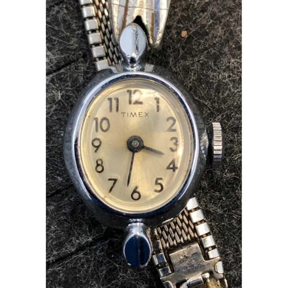 Vintage Timex Analog Watch Silver Tone - Not Test… - image 1