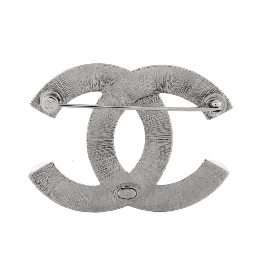 CHANEL CC Brooch - image 2