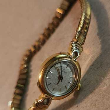 Vintage Timex Ladies Quartz Wrist Watch - image 1