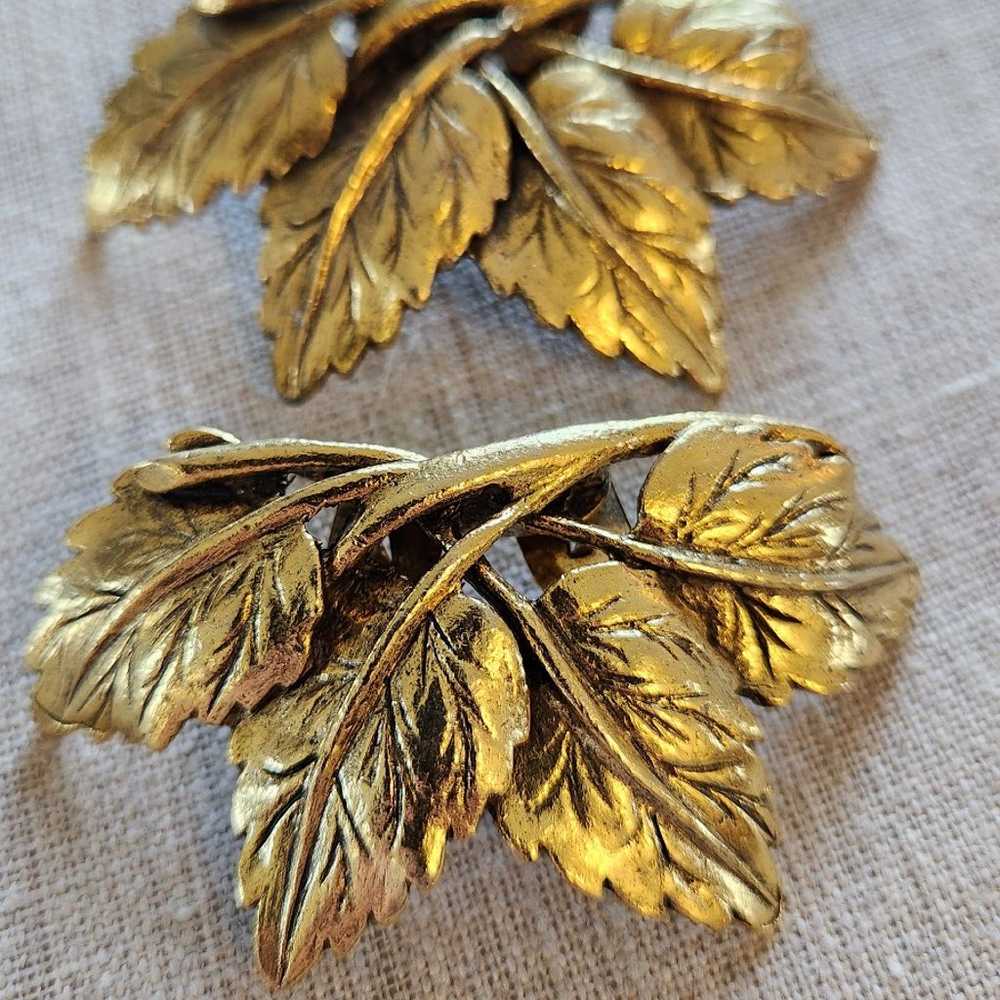 Vintage MUSI gold tone shoe clips - image 1