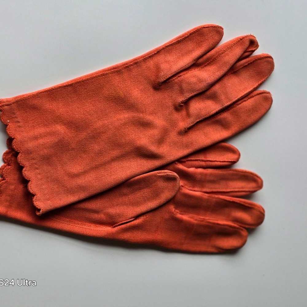 Vintage Fancy European Gloves - image 3