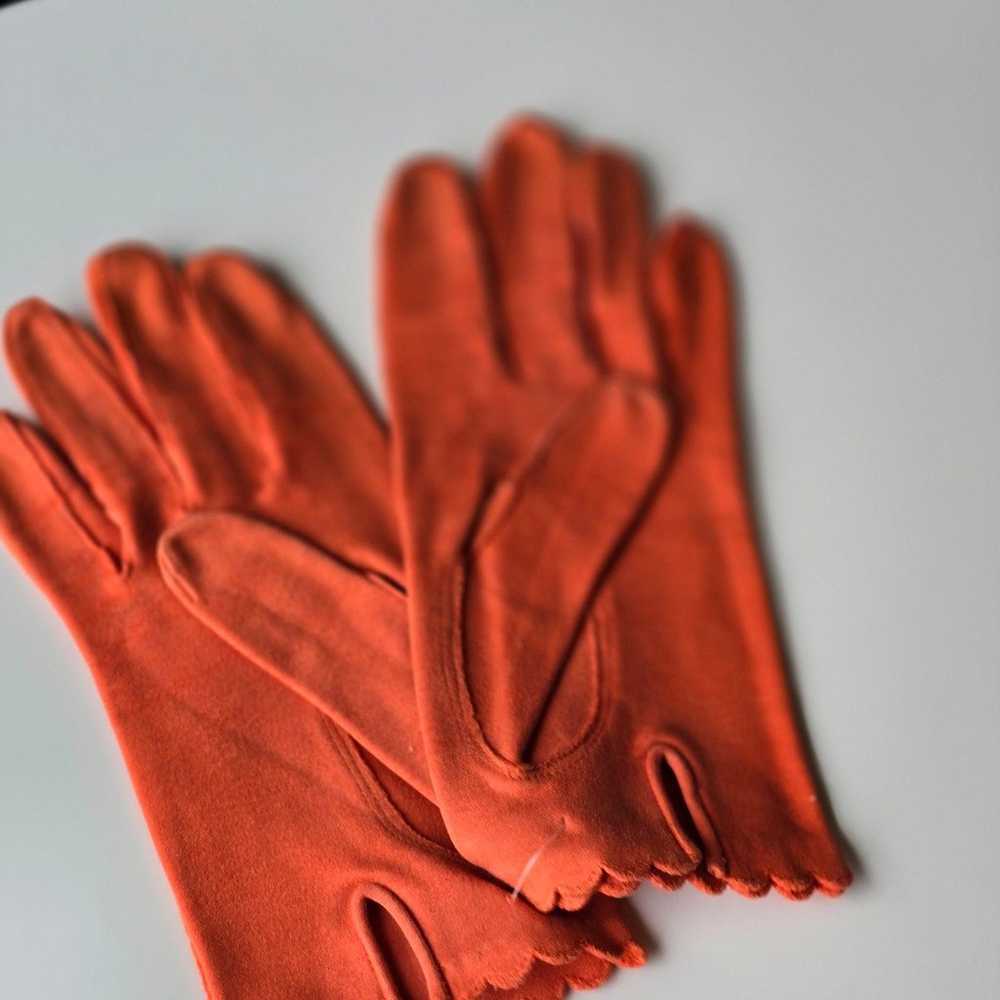 Vintage Fancy European Gloves - image 5